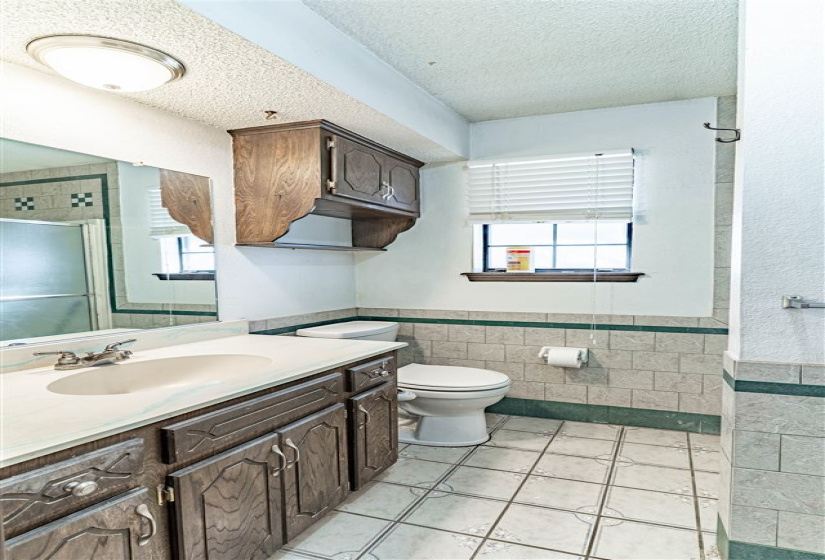 3 Bedrooms Bedrooms, 0 ,2 BathroomsBathrooms,Residential,Single Family,Holmes,1,133362