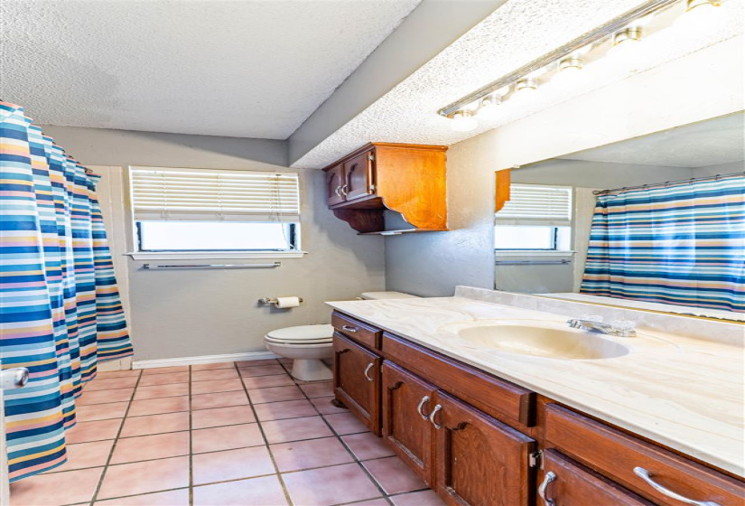 3 Bedrooms Bedrooms, 0 ,2 BathroomsBathrooms,Residential,Single Family,Holmes,1,133362