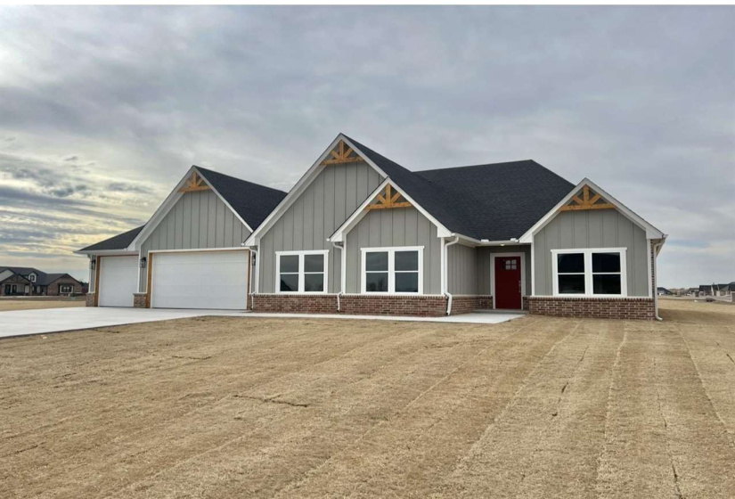 5 Bedrooms Bedrooms, 0 ,2 BathroomsBathrooms,Residential,Single Family,Brookwater Way,1,133367