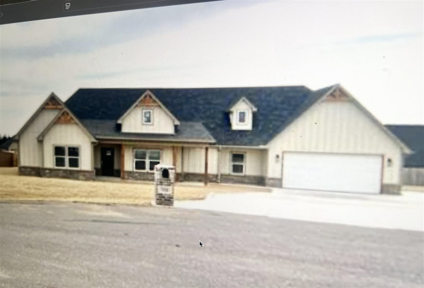 3 Bedrooms Bedrooms, 0 ,2 BathroomsBathrooms,Residential,Single Family,Moreland Ct,1,133370