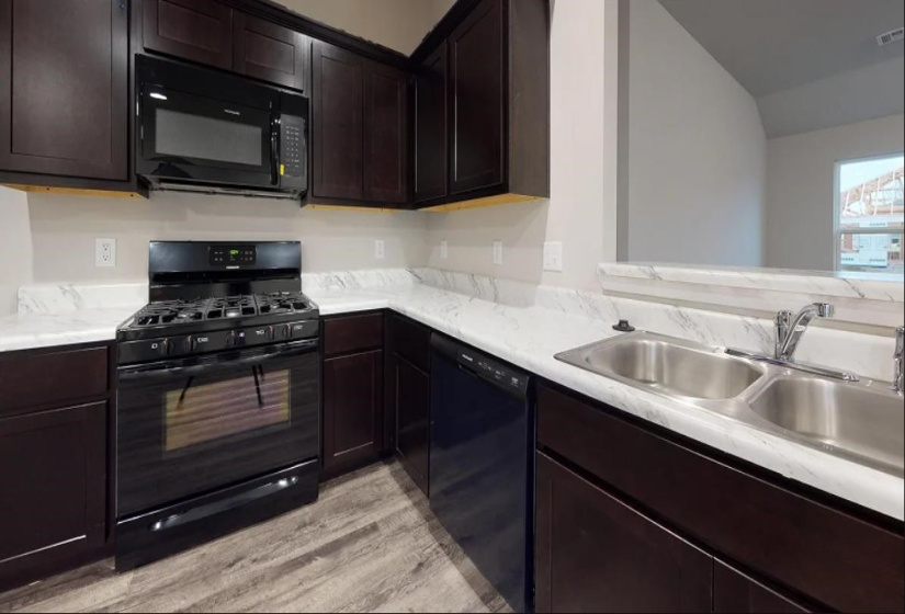 3 Bedrooms Bedrooms, 0 ,2 BathroomsBathrooms,Residential,Single Family,Blackberry,1,133373