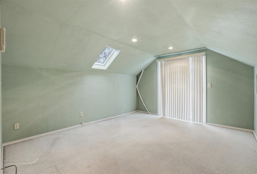 2 Bedrooms Bedrooms, 0 ,1 BathroomBathrooms,Residential,Single Family,13th,1.5,133374