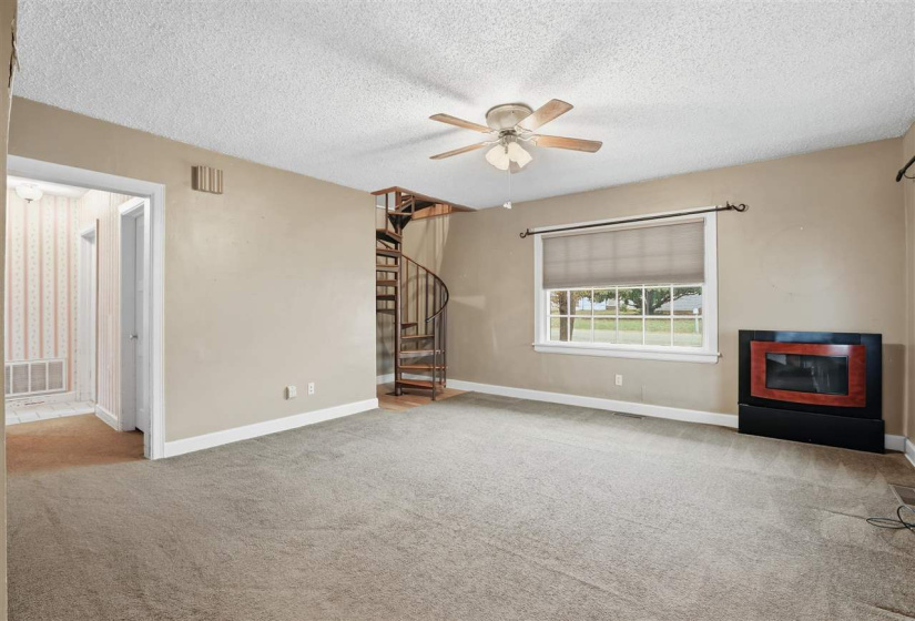 2 Bedrooms Bedrooms, 0 ,1 BathroomBathrooms,Residential,Single Family,13th,1.5,133374