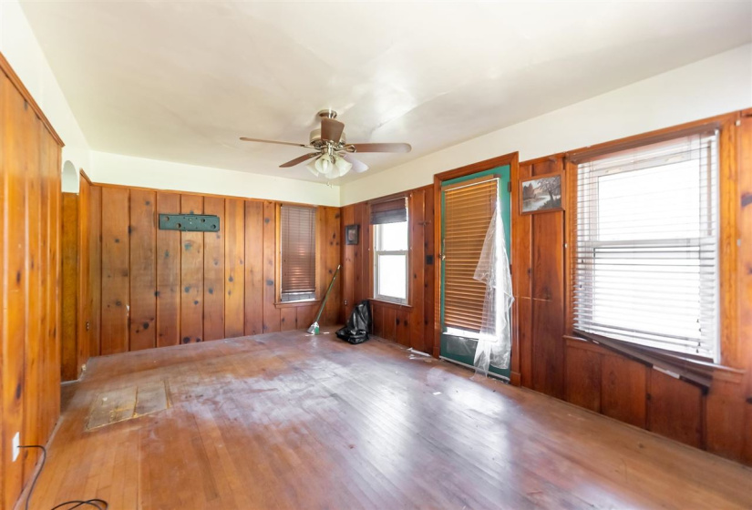 3 Bedrooms Bedrooms, 0 ,1 BathroomBathrooms,Residential,Single Family,22nd,1,133377