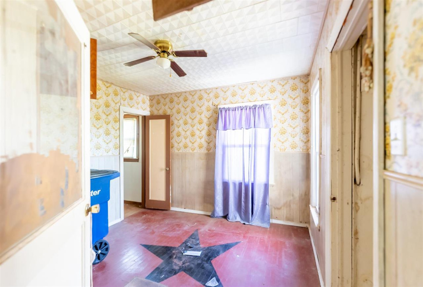 3 Bedrooms Bedrooms, 0 ,1 BathroomBathrooms,Residential,Single Family,22nd,1,133377