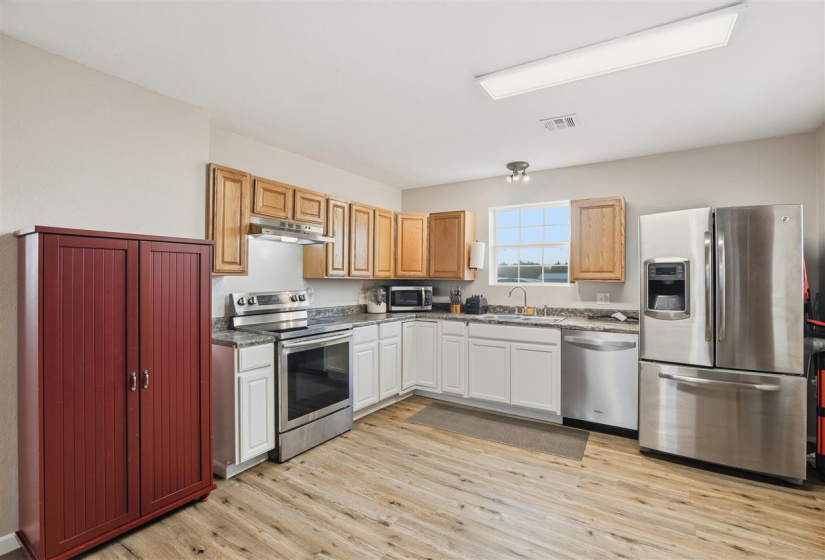 2 Bedrooms Bedrooms, 0 ,1 BathroomBathrooms,Residential,Single Family,Jesse,1,133381