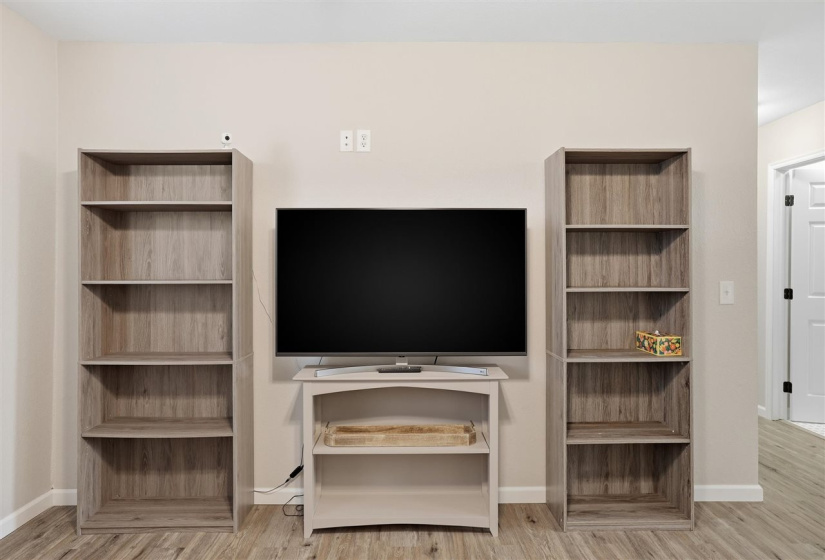 2 Bedrooms Bedrooms, 0 ,1 BathroomBathrooms,Residential,Single Family,Jesse,1,133381