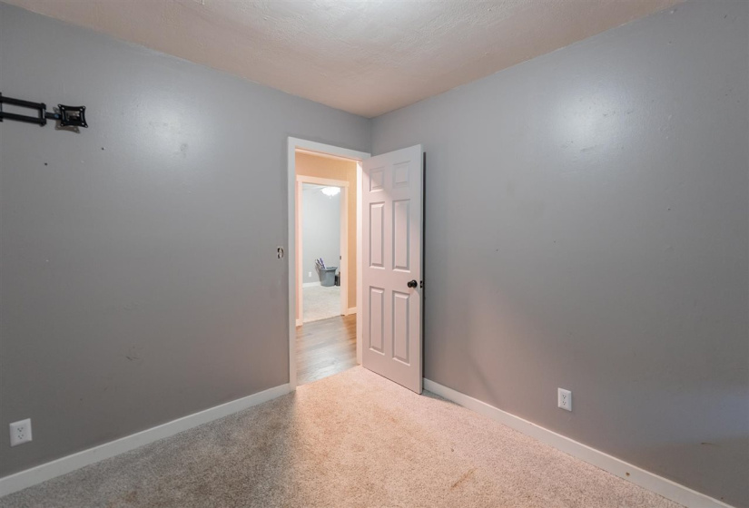 4 Bedrooms Bedrooms, 0 ,2 BathroomsBathrooms,Residential,Single Family,7th,1,133382