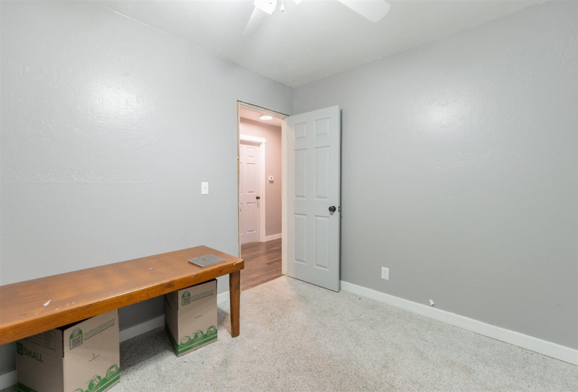 4 Bedrooms Bedrooms, 0 ,2 BathroomsBathrooms,Residential,Single Family,7th,1,133382