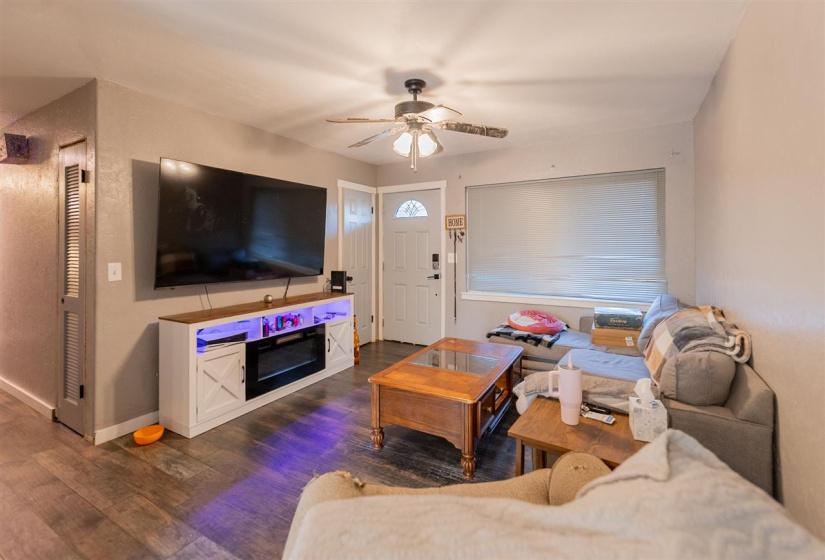 4 Bedrooms Bedrooms, 0 ,2 BathroomsBathrooms,Residential,Single Family,7th,1,133382