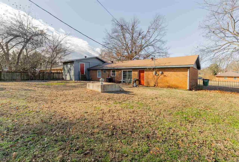 4 Bedrooms Bedrooms, 0 ,2 BathroomsBathrooms,Residential,Single Family,7th,1,133382