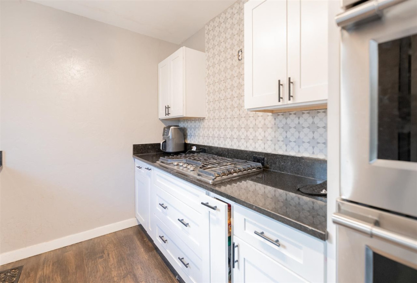 4 Bedrooms Bedrooms, 0 ,2 BathroomsBathrooms,Residential,Single Family,7th,1,133382