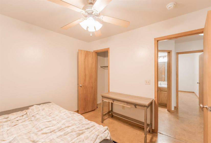 3 Bedrooms Bedrooms, 0 ,1 BathroomBathrooms,Residential,Single Family,2nd,1,133383