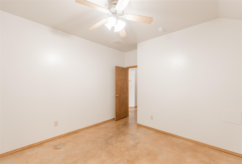 3 Bedrooms Bedrooms, 0 ,1 BathroomBathrooms,Residential,Single Family,2nd,1,133383