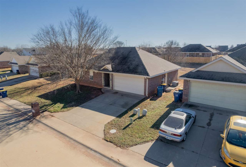 3 Bedrooms Bedrooms, 0 ,1 BathroomBathrooms,Residential,Single Family,2nd,1,133383