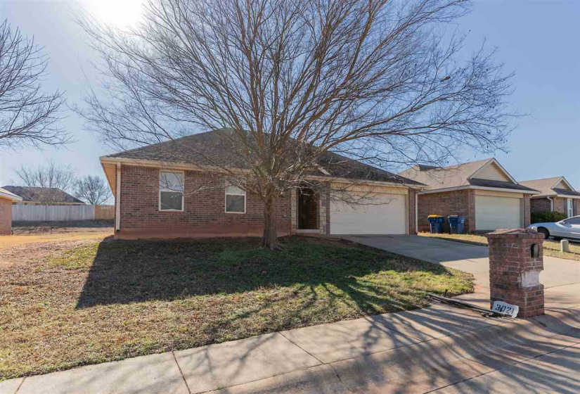 3 Bedrooms Bedrooms, 0 ,1 BathroomBathrooms,Residential,Single Family,2nd,1,133383