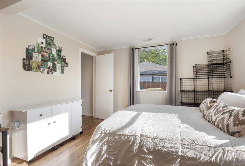 4 Bedrooms Bedrooms, 0 ,2 BathroomsBathrooms,Residential,Single Family,Lowry,1.5,133384