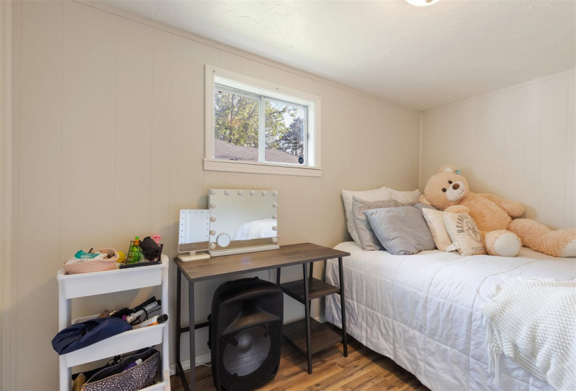 4 Bedrooms Bedrooms, 0 ,2 BathroomsBathrooms,Residential,Single Family,Lowry,1.5,133384