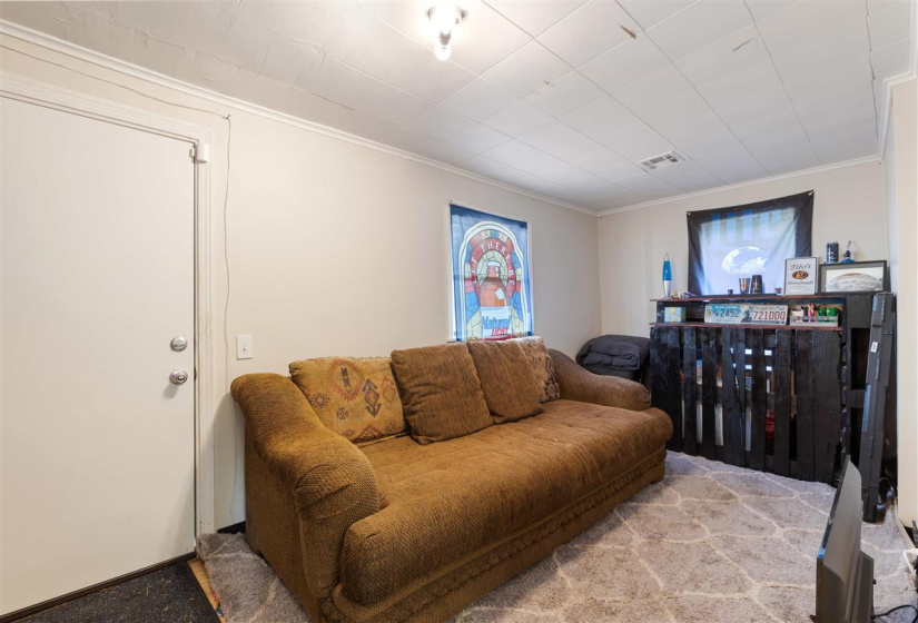 4 Bedrooms Bedrooms, 0 ,2 BathroomsBathrooms,Residential,Single Family,Lowry,1.5,133384