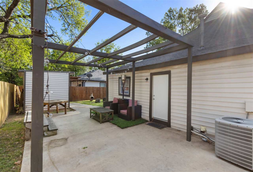 4 Bedrooms Bedrooms, 0 ,2 BathroomsBathrooms,Residential,Single Family,Lowry,1.5,133384