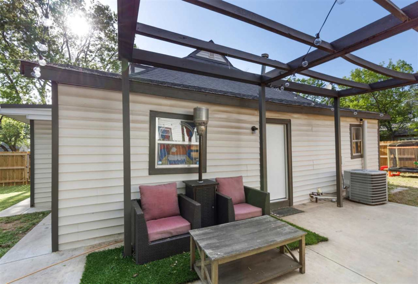 4 Bedrooms Bedrooms, 0 ,2 BathroomsBathrooms,Residential,Single Family,Lowry,1.5,133384