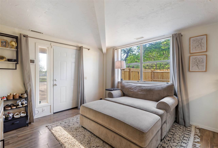 4 Bedrooms Bedrooms, 0 ,2 BathroomsBathrooms,Residential,Single Family,Lowry,1.5,133384