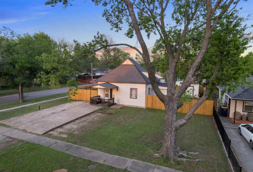 4 Bedrooms Bedrooms, 0 ,2 BathroomsBathrooms,Residential,Single Family,Lowry,1.5,133384