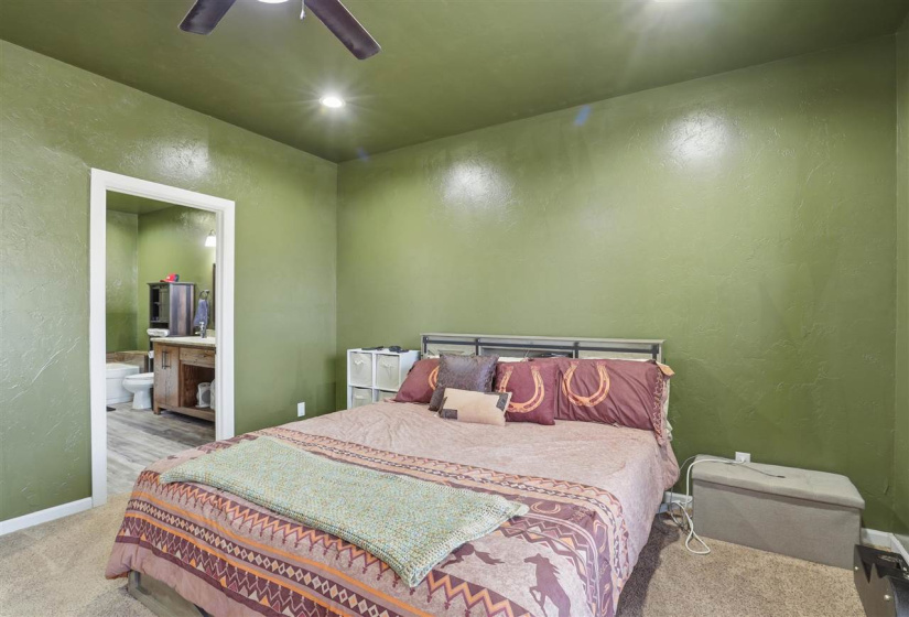 3 Bedrooms Bedrooms, 0 ,2 BathroomsBathrooms,Residential,Single Family,840,1,133391