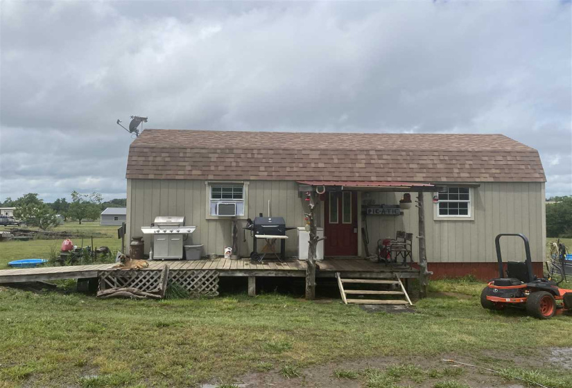 1 Bedroom Bedrooms, 0 ,1 BathroomBathrooms,Residential,Single Family,6th,1,133394