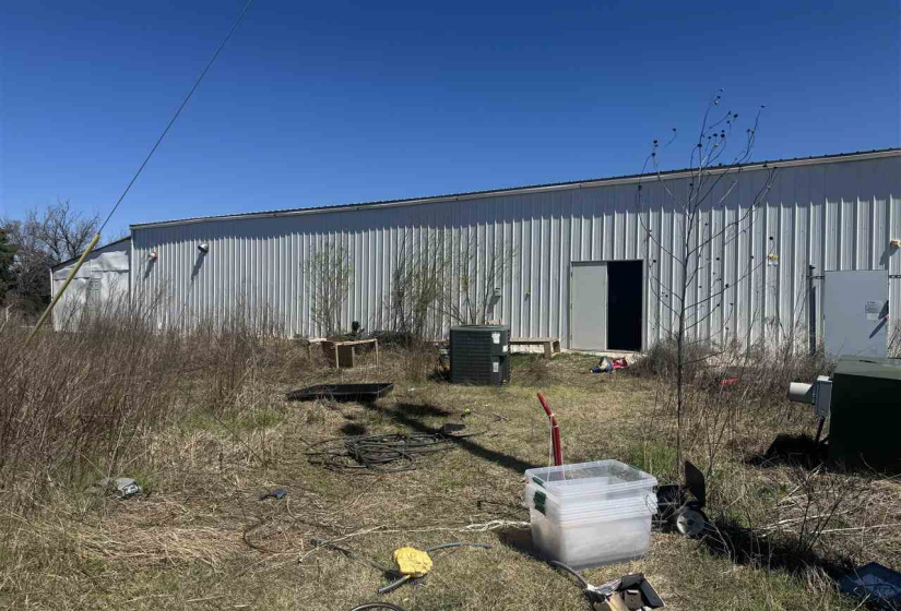 1 Bedroom Bedrooms, 0 ,1 BathroomBathrooms,Residential,Single Family,6th,1,133394