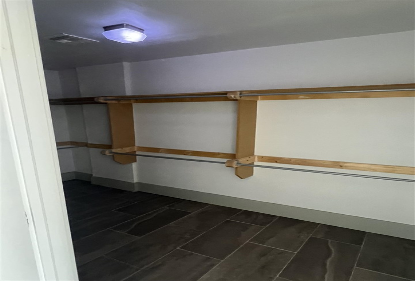 4 Bedrooms Bedrooms, 0 ,2 BathroomsBathrooms,Residential,Condominium/townhouse,Main,2,133395