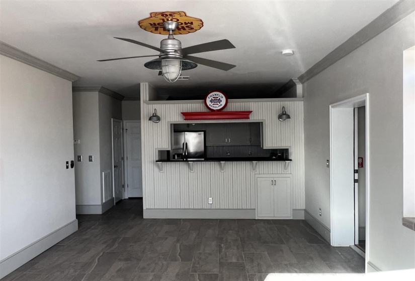 4 Bedrooms Bedrooms, 0 ,2 BathroomsBathrooms,Residential,Condominium/townhouse,Main,2,133395