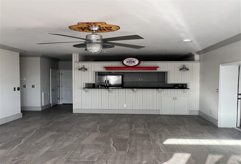 4 Bedrooms Bedrooms, 0 ,2 BathroomsBathrooms,Residential,Condominium/townhouse,Main,2,133395