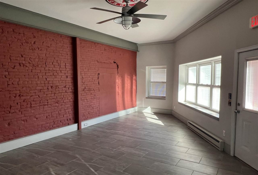 4 Bedrooms Bedrooms, 0 ,2 BathroomsBathrooms,Residential,Condominium/townhouse,Main,2,133395