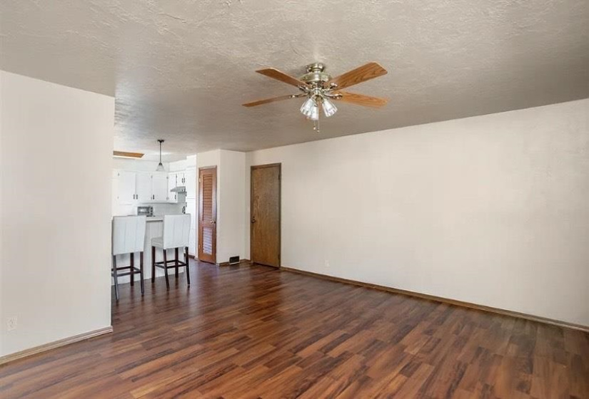 3 Bedrooms Bedrooms, 0 ,2 BathroomsBathrooms,Residential,Single Family,Hartwood,1,133396