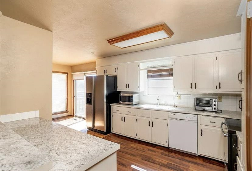 3 Bedrooms Bedrooms, 0 ,2 BathroomsBathrooms,Residential,Single Family,Hartwood,1,133396