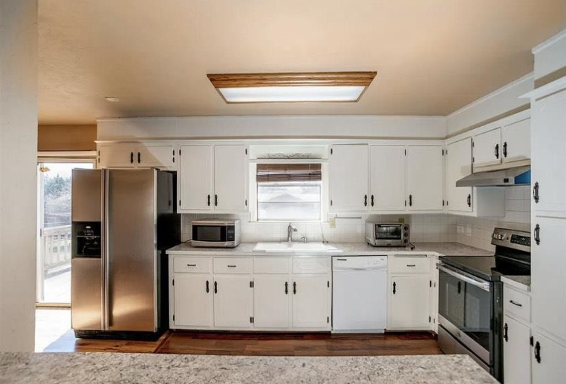 3 Bedrooms Bedrooms, 0 ,2 BathroomsBathrooms,Residential,Single Family,Hartwood,1,133396