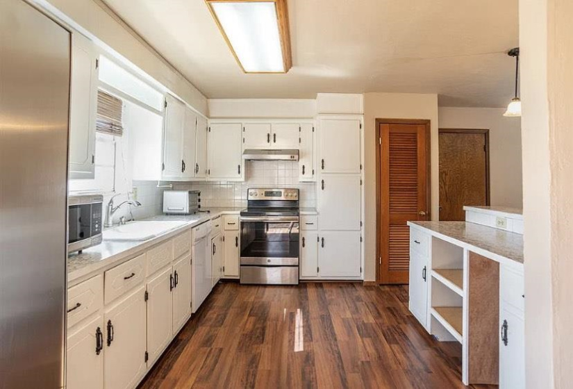 3 Bedrooms Bedrooms, 0 ,2 BathroomsBathrooms,Residential,Single Family,Hartwood,1,133396