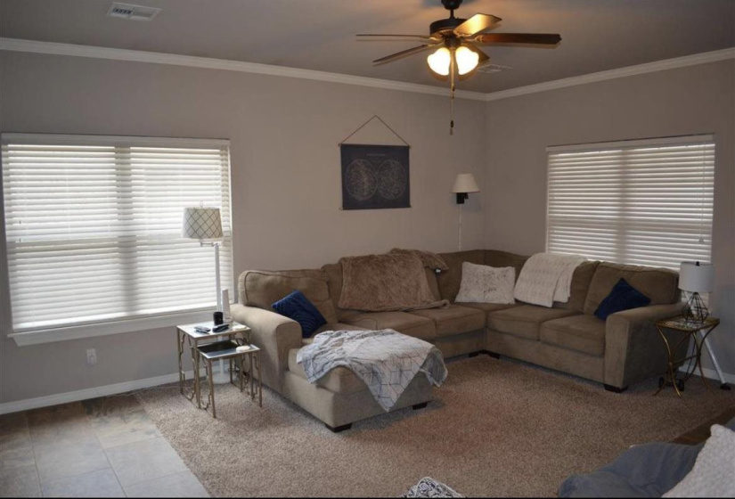 3 Bedrooms Bedrooms, 0 ,2 BathroomsBathrooms,Residential,Single Family,13th,1,133397