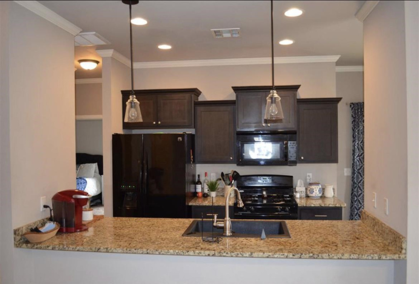 3 Bedrooms Bedrooms, 0 ,2 BathroomsBathrooms,Residential,Single Family,13th,1,133397