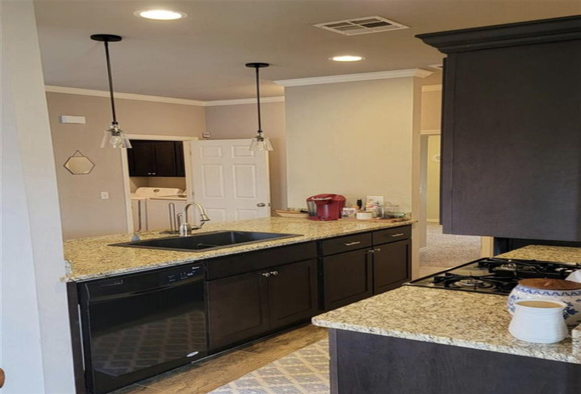 3 Bedrooms Bedrooms, 0 ,2 BathroomsBathrooms,Residential,Single Family,13th,1,133397