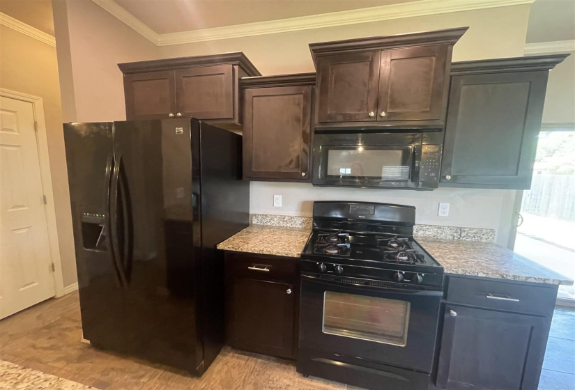 3 Bedrooms Bedrooms, 0 ,2 BathroomsBathrooms,Residential,Single Family,13th,1,133397