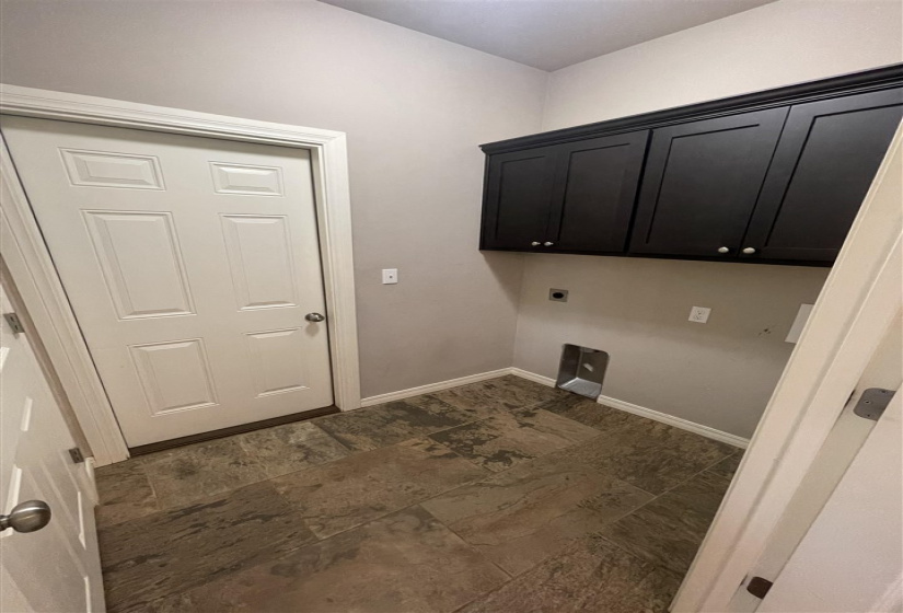 3 Bedrooms Bedrooms, 0 ,2 BathroomsBathrooms,Residential,Single Family,13th,1,133397