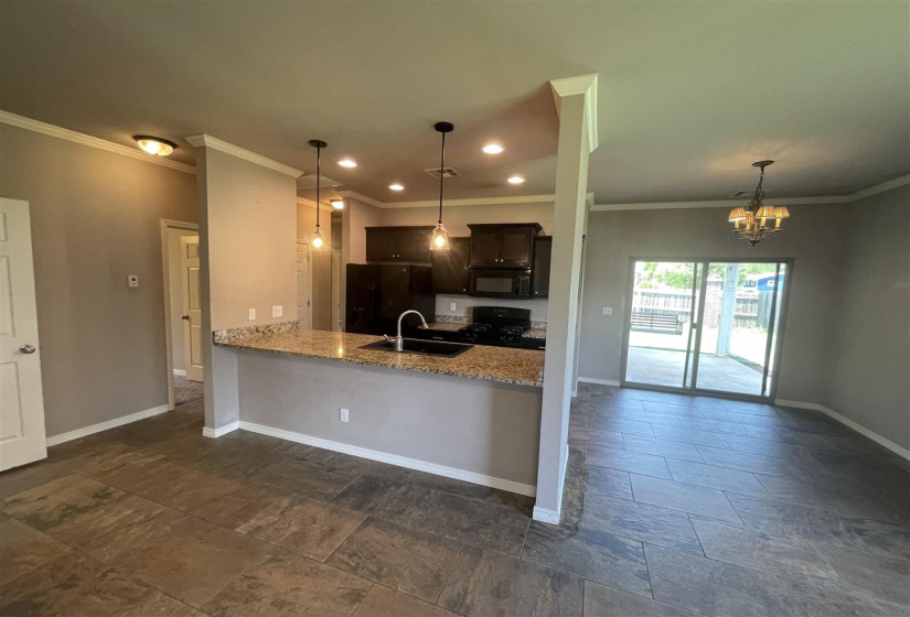 3 Bedrooms Bedrooms, 0 ,2 BathroomsBathrooms,Residential,Single Family,13th,1,133397