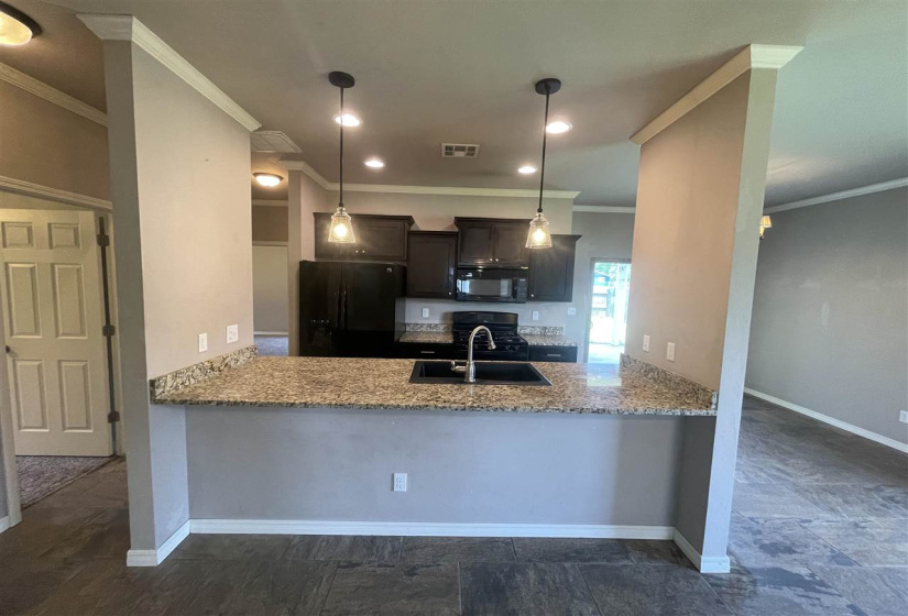 3 Bedrooms Bedrooms, 0 ,2 BathroomsBathrooms,Residential,Single Family,13th,1,133397