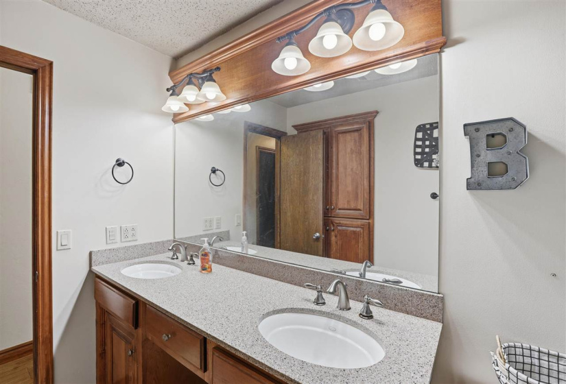 3 Bedrooms Bedrooms, 0 ,3 BathroomsBathrooms,Residential,Single Family,Quail Creek,1,133398