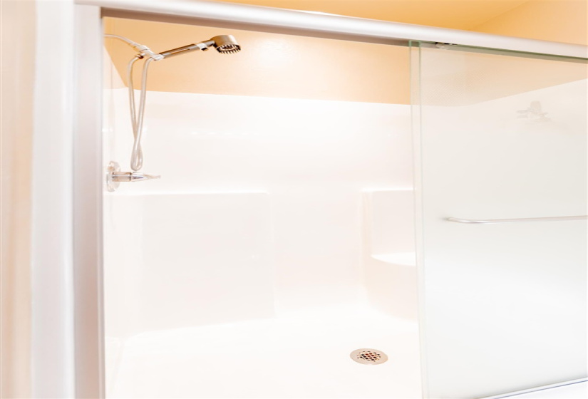 4 Bedrooms Bedrooms, 0 ,2 BathroomsBathrooms,Residential,Single Family,Haley,1,133399