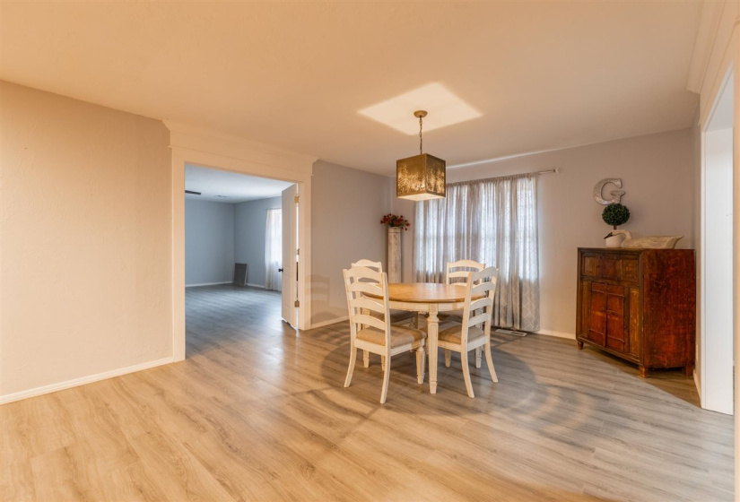 4 Bedrooms Bedrooms, 0 ,4 BathroomsBathrooms,Residential,Single Family,122nd,1,133406