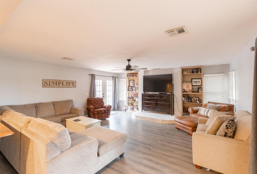 4 Bedrooms Bedrooms, 0 ,4 BathroomsBathrooms,Residential,Single Family,122nd,1,133406