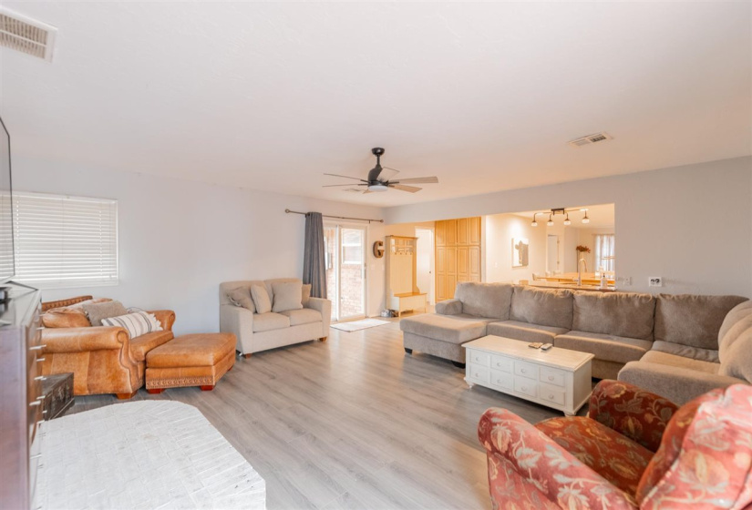 4 Bedrooms Bedrooms, 0 ,4 BathroomsBathrooms,Residential,Single Family,122nd,1,133406